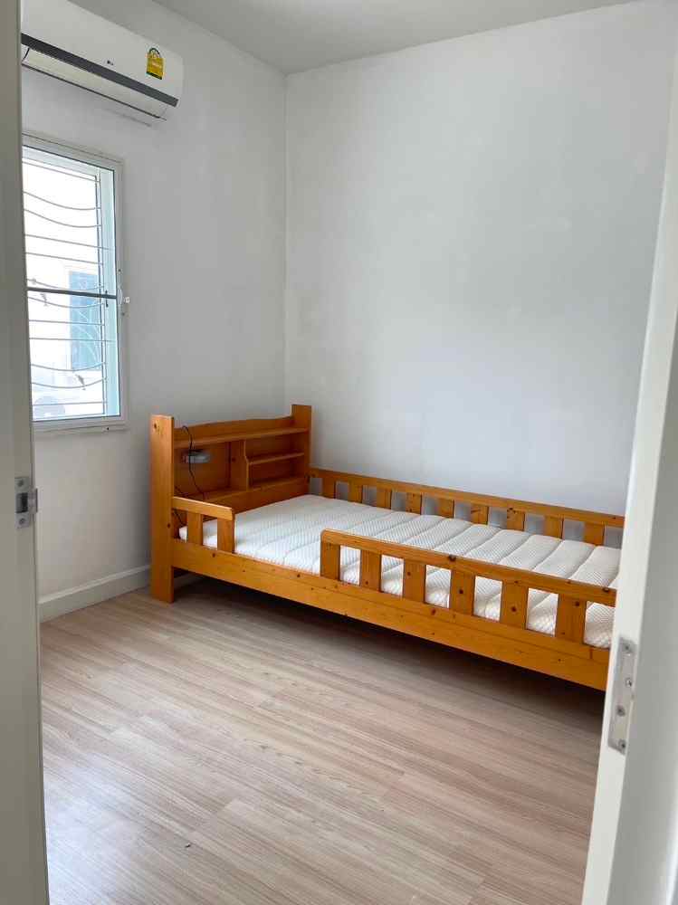 บ้านทาวน์โฮม 2ชั้น หมู่บ้านเบล็สวิลล์  ขายต่ำกว่าราคาประเมิน ติดรถไฟฟ้า ซอยรามอินทรา 117