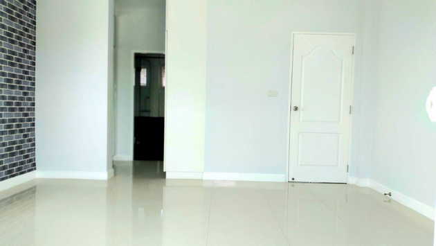 ขายบ้านเดี่ยว 2 ชั้น หมู่บ้านชวนชมพาร์ค 2  เนื้อที่  71.6  ตรว. ใกล้รถไฟฟ้าสายสีม่วง ( บางใหญ่-เตาปูน ) บางกรวย-ไทรน้อย