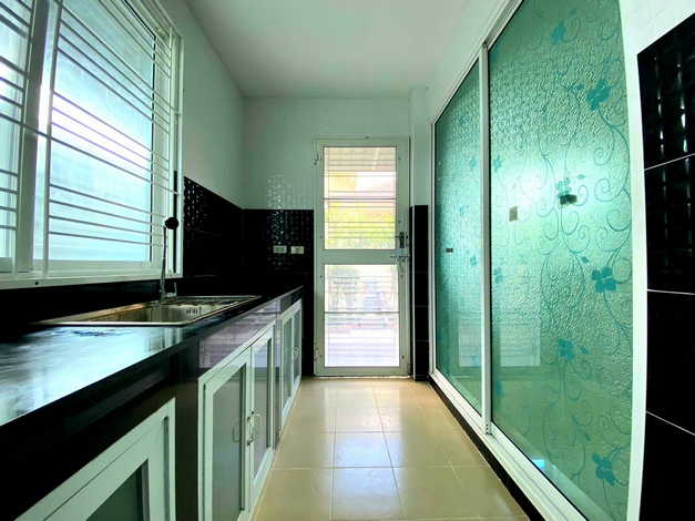 ขายบ้านเดี่ยว 2 ชั้น หมู่บ้านชวนชมพาร์ค 2  เนื้อที่  71.6  ตรว. ใกล้รถไฟฟ้าสายสีม่วง ( บางใหญ่-เตาปูน ) บางกรวย-ไทรน้อย