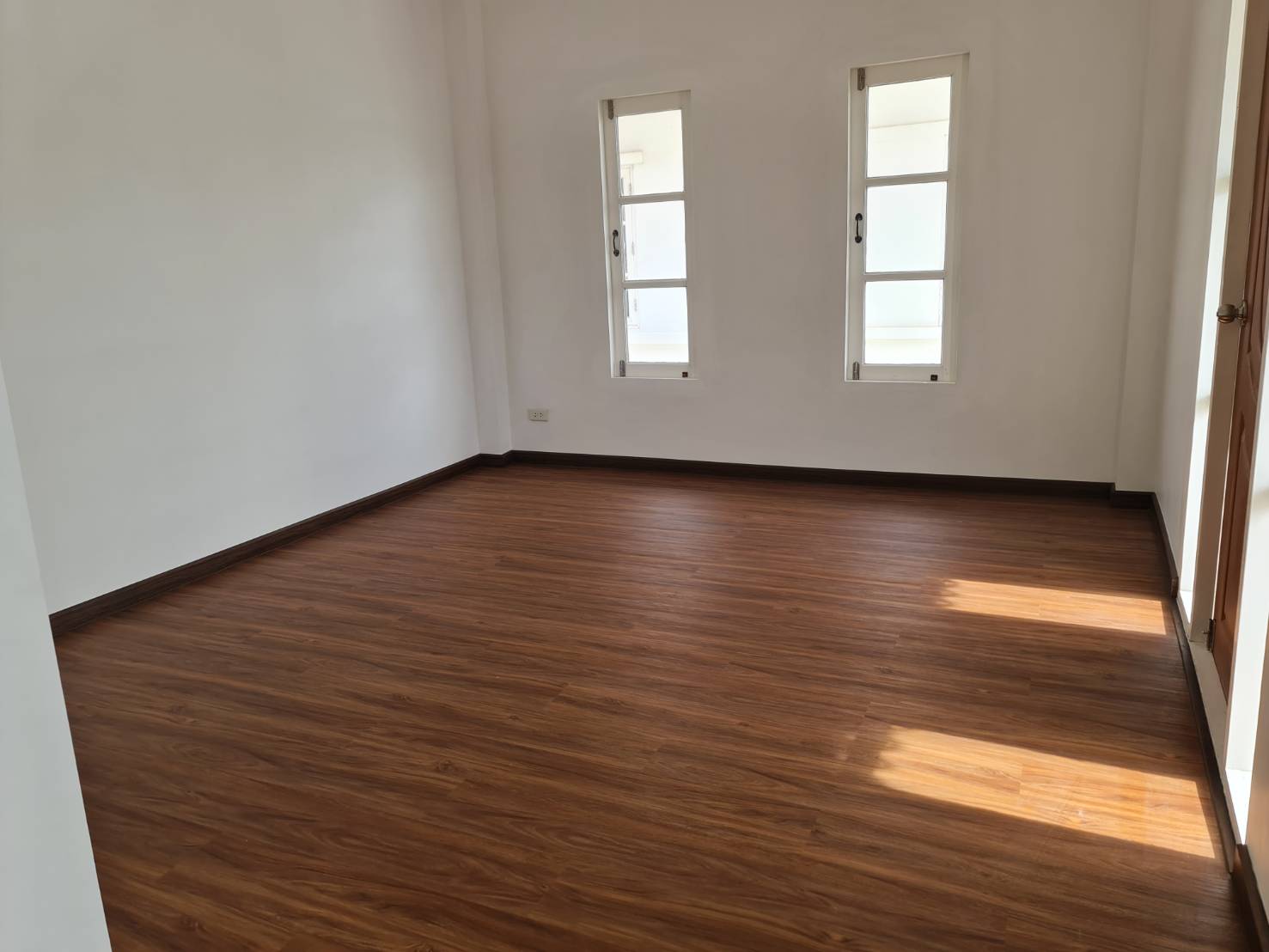 ขายด่วนบ้านเดี่ยว 2 ชั้น หมู่บ้านกฤษณาเฮ้าส์ ต.บางเสาธง อ.บางบางเสาธง