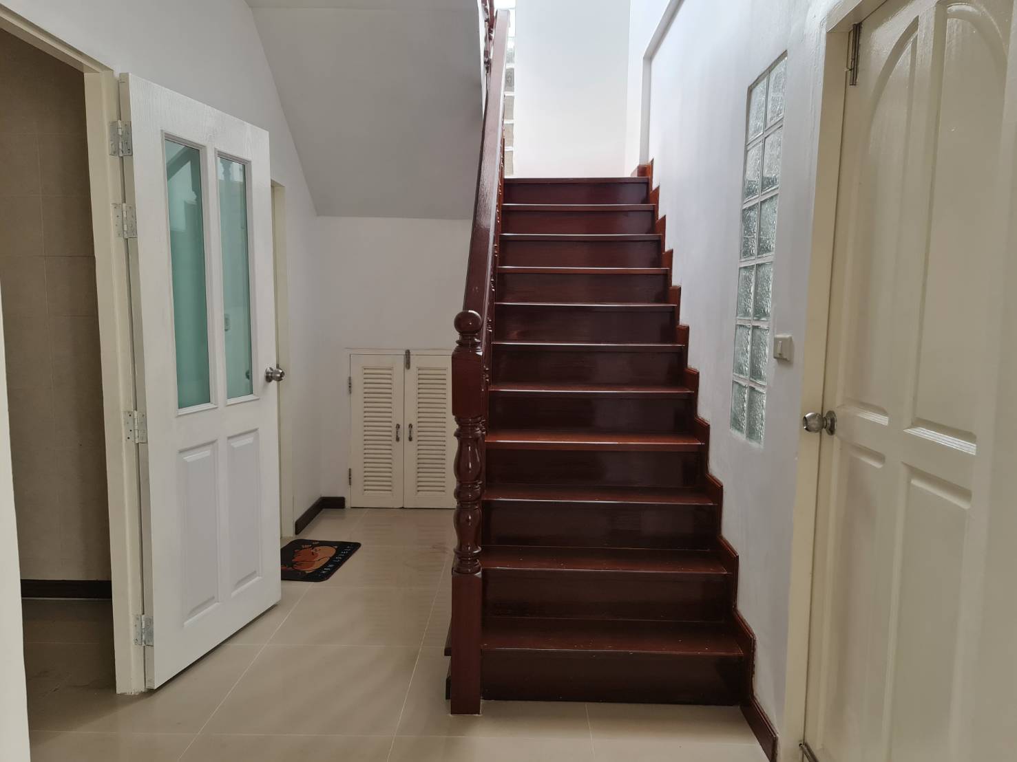 ขายด่วนบ้านเดี่ยว 2 ชั้น หมู่บ้านกฤษณาเฮ้าส์ ต.บางเสาธง อ.บางบางเสาธง