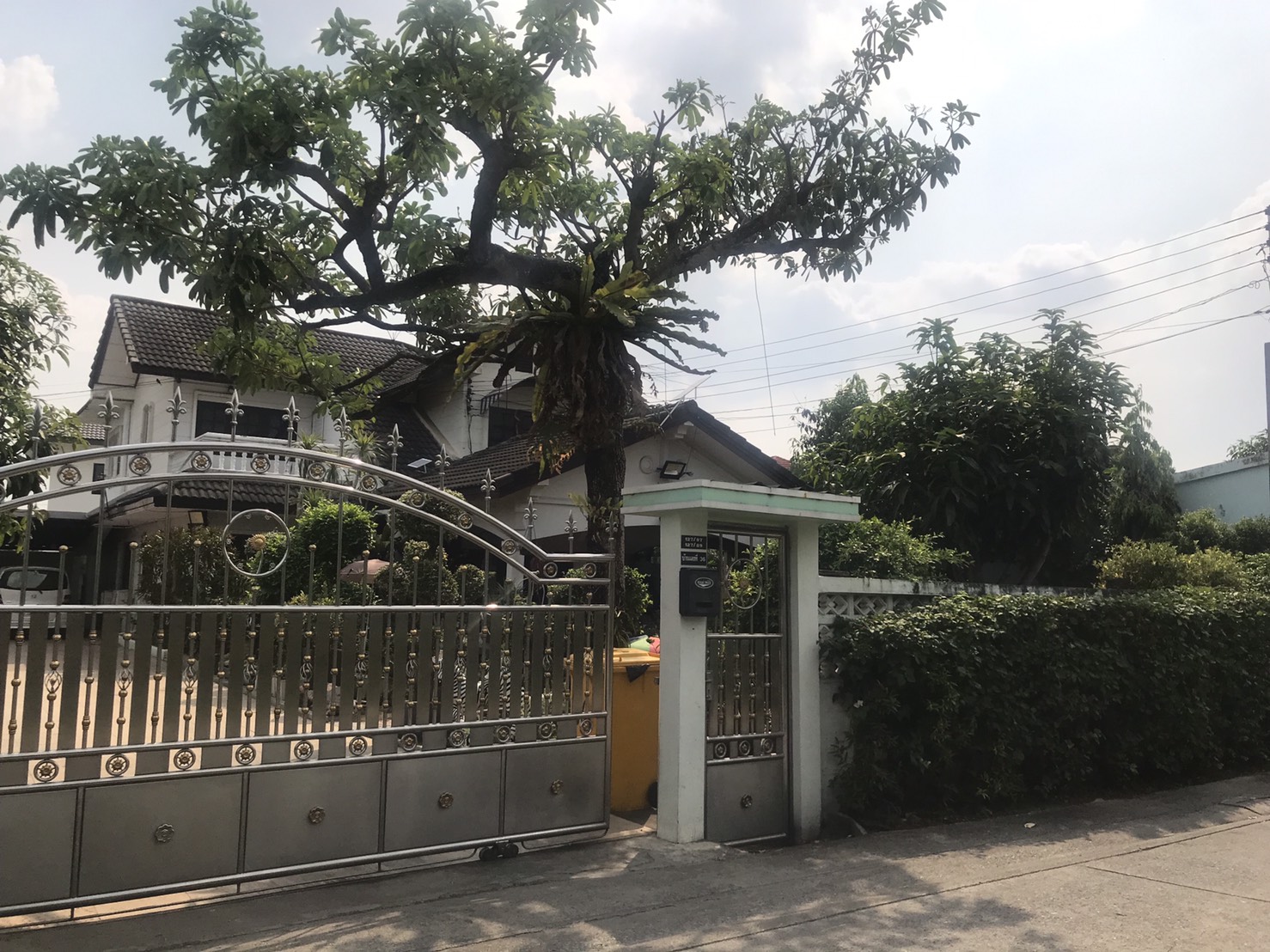 ขายบ้านเดี่ยวหลังใหญ่ 333 ตร.ว ตรงข้ามสนามบินดอนเมือง .ใกล้ร.ร.นานาชาติฮาโร่