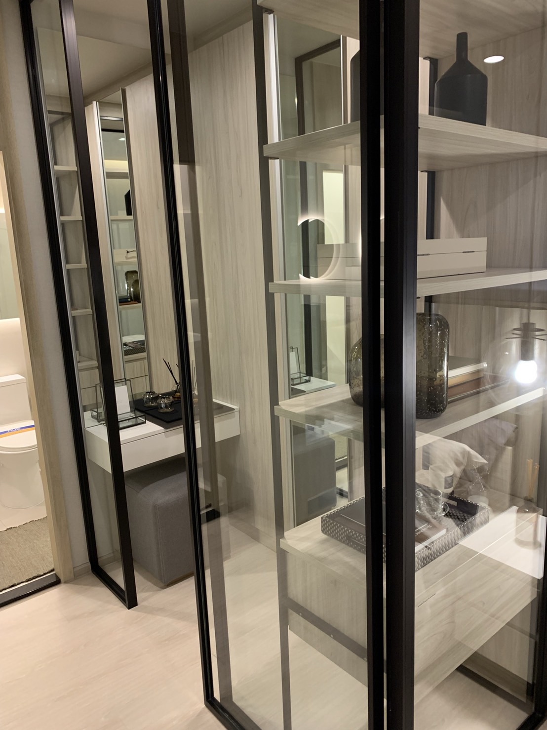 **ขายดาวน์** Nue Noble Ratchada-Ladprao (นิว โนเบิล รัชดา – ลาดพร้าว) ทิศเหนือ ชั้น 19 ขนาด 30.50 ตรม