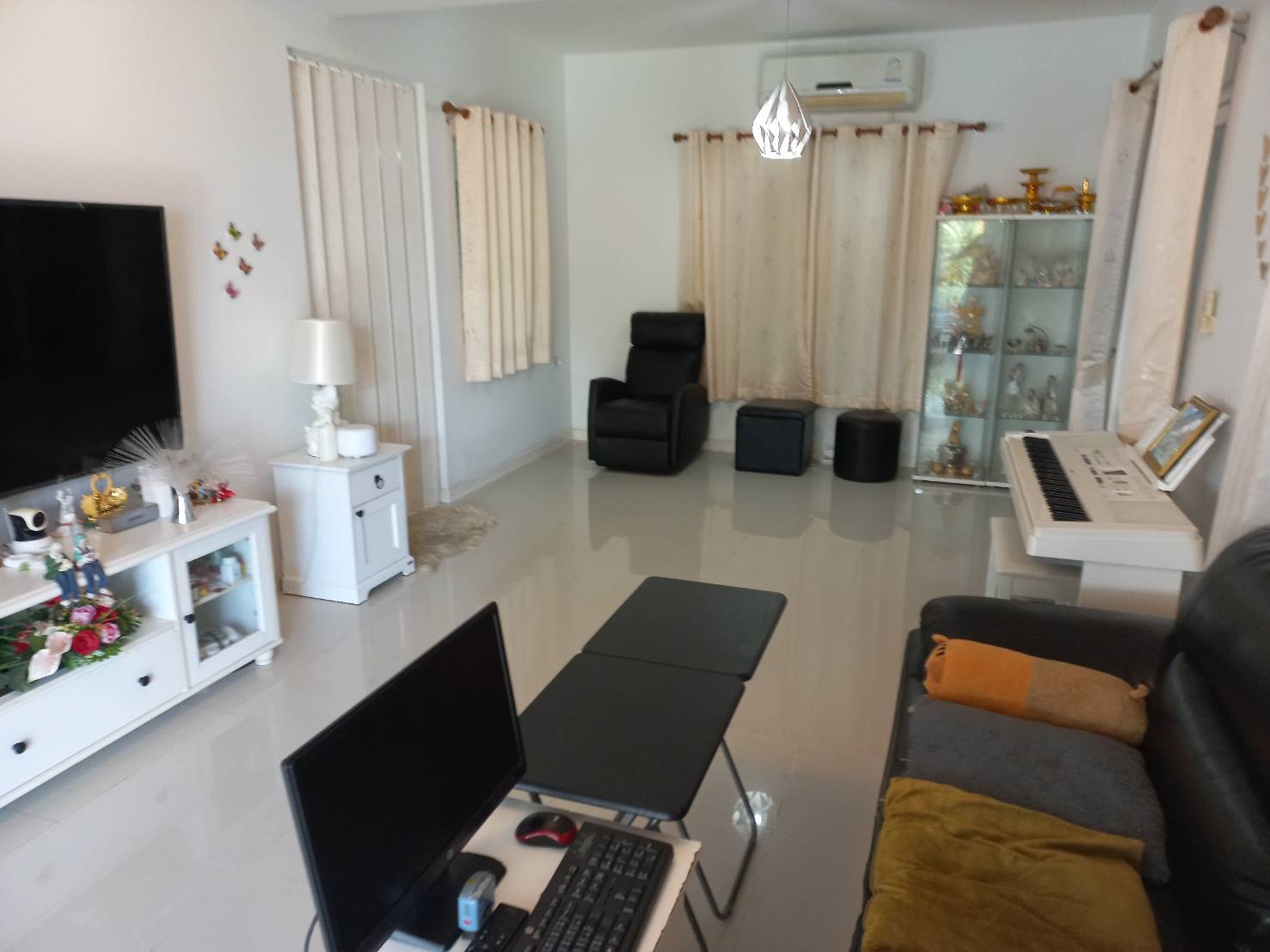 ขายบ้านเดี่ยว 2 ชั้น หมู่บ้านอินนิซิโอ  ปิ่นเหล้า - ศาลายา (เจ้าของขายเอง) 56  ตรว    ราคาพิเศษ   ลดจาก   3,800,000   บาท ลงมาเหลือเพียง  3,650,000  บาท   รวมโอน  และ ภาษี  ให้หมด  