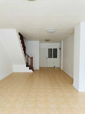 ขายบ้านทาวน์โฮม 2 ชั้น โครงการพูนสินธานี 3  ใกล้สถานีรถไฟฟ้า กรุงเทพฯ