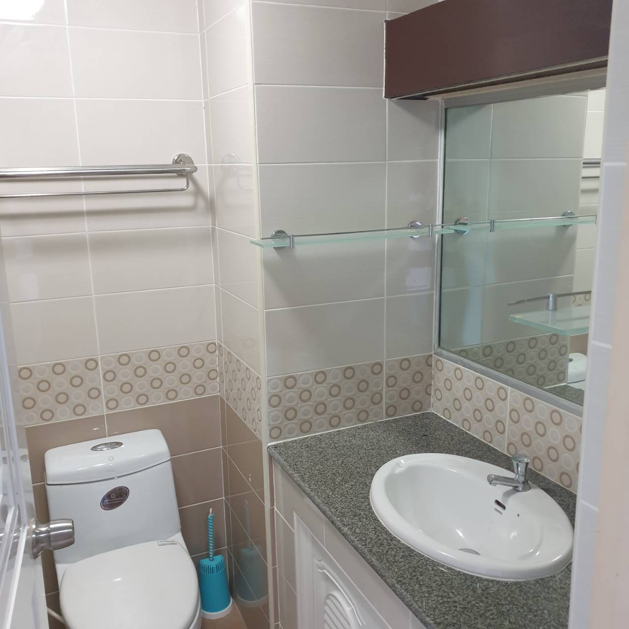 ขายห้องชุด GARDEN COURT CONDO ( คอนโดบ้านรวงข้าว )