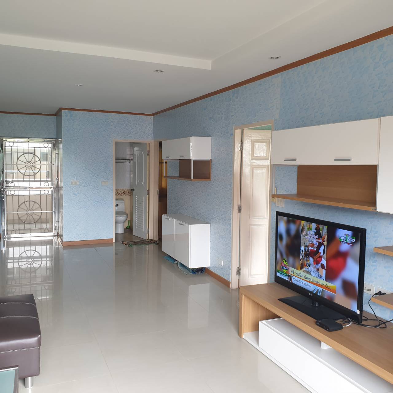 ขายห้องชุด GARDEN COURT CONDO ( คอนโดบ้านรวงข้าว )