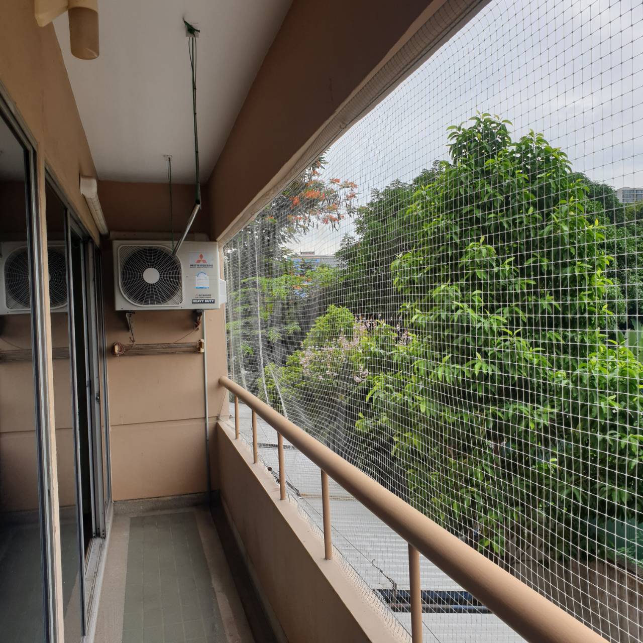 ขายห้องชุด GARDEN COURT CONDO ( คอนโดบ้านรวงข้าว )