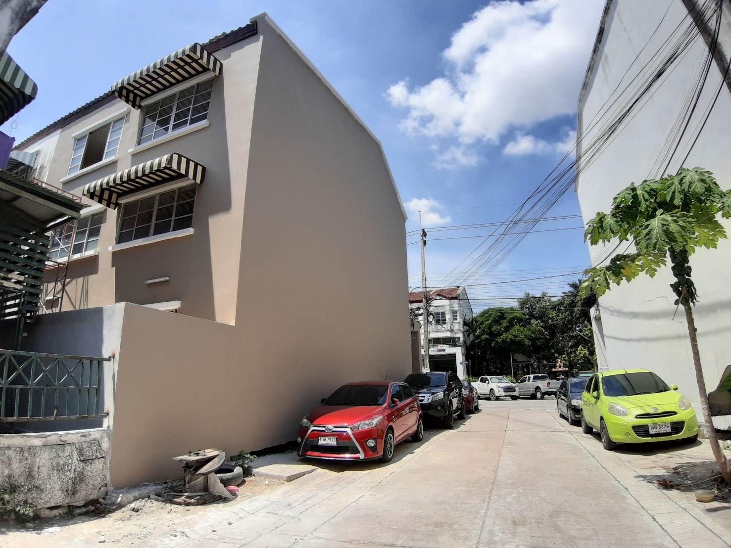 ให้เช่าอาคารพาณิชย์ หมู่บ้านเมืองไทย บางนา บางเสาธง สมุทรปราการ บางนา-ตราด กม. 26