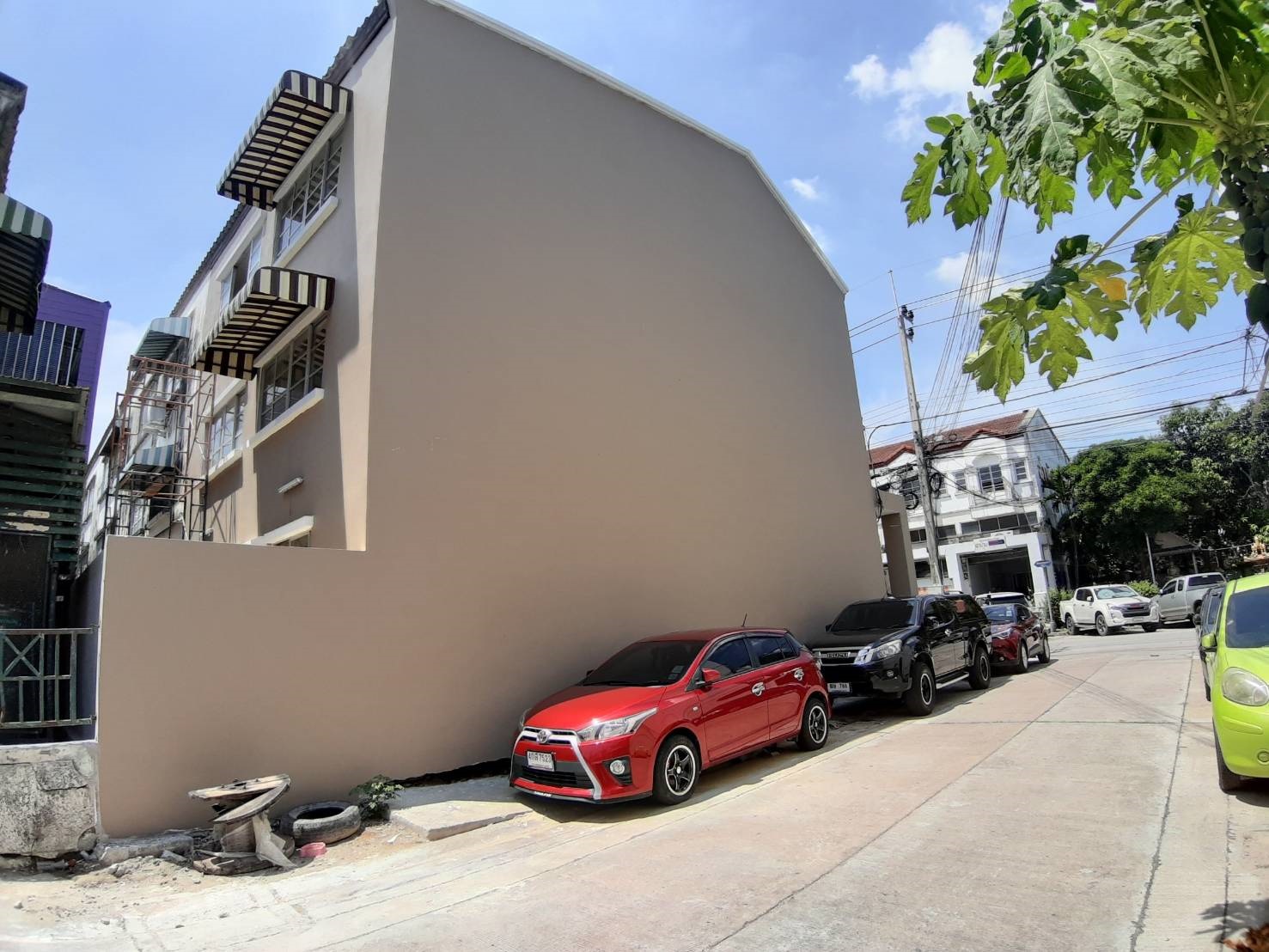 ให้เช่าอาคารพาณิชย์ หมู่บ้านเมืองไทย บางนา บางเสาธง สมุทรปราการ บางนา-ตราด กม. 26