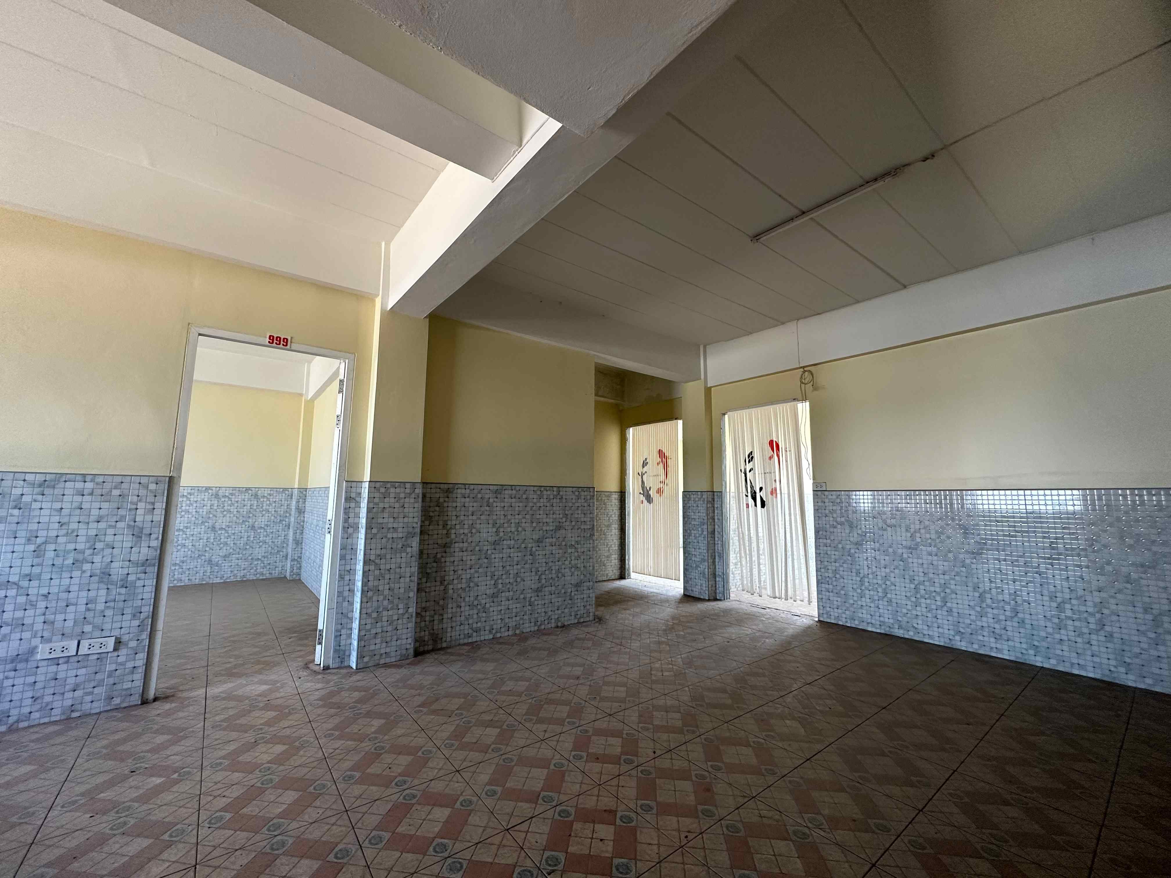 ขายอาคารพาณิชย์ 2คูหา ทะลุกัน โครงการเดอะไอยาราแชร์ 