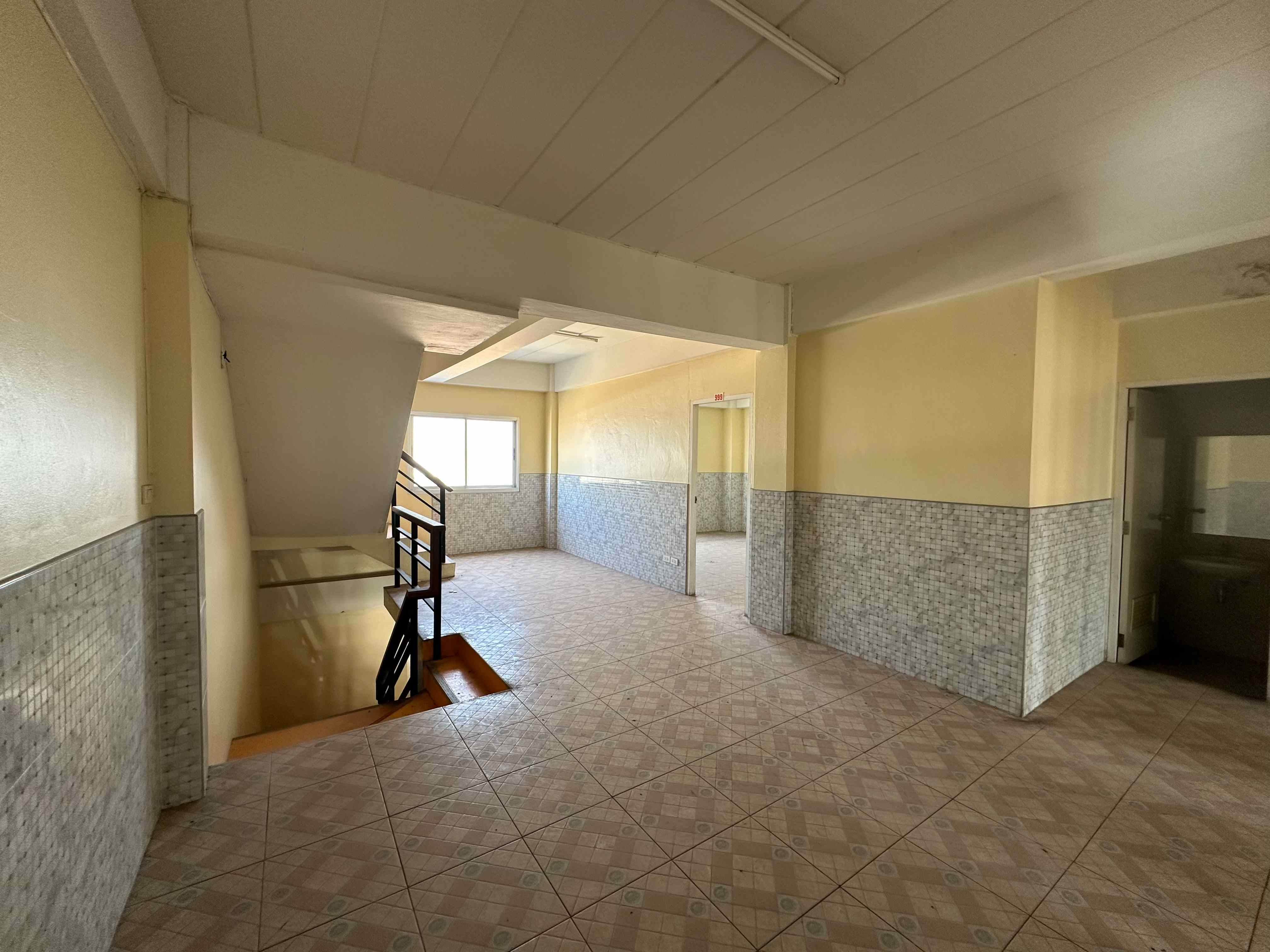 ขายอาคารพาณิชย์ 2คูหา ทะลุกัน โครงการเดอะไอยาราแชร์ 