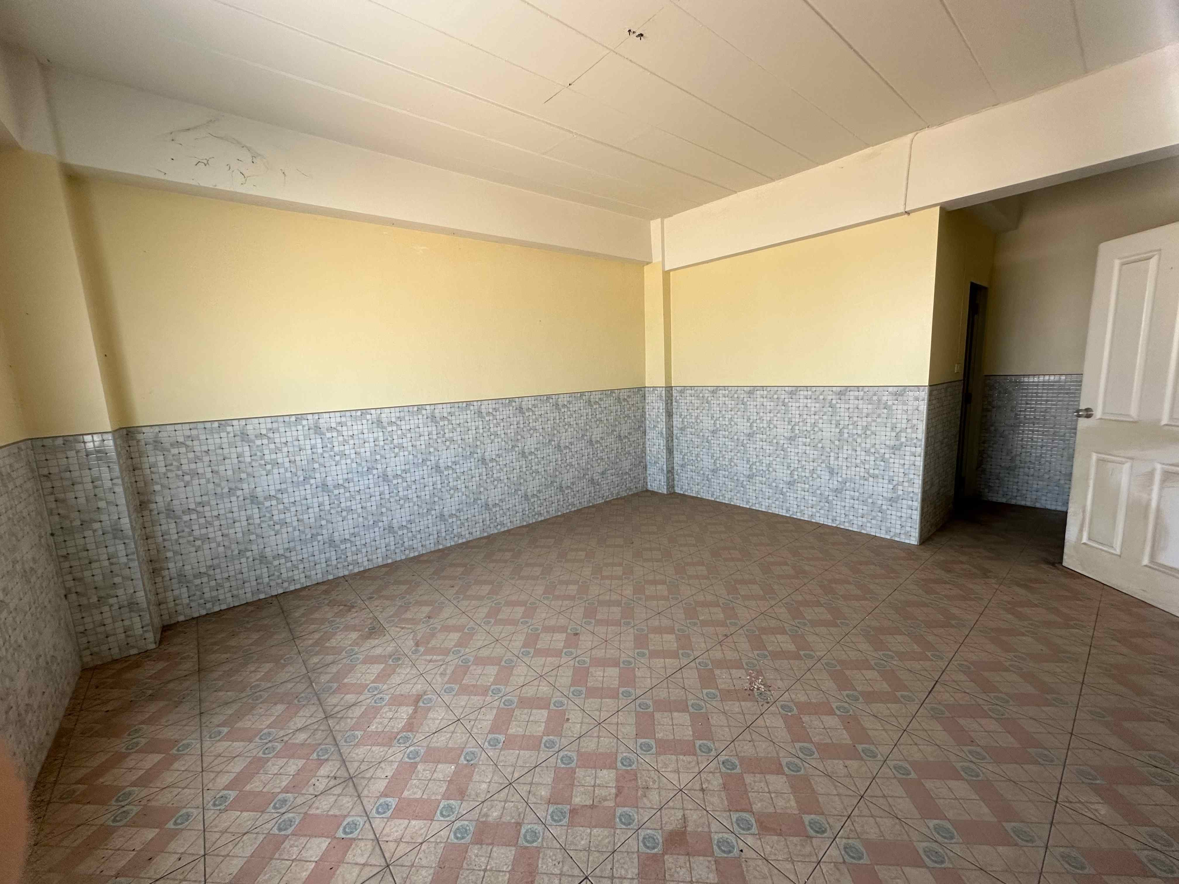 ขายอาคารพาณิชย์ 2คูหา ทะลุกัน โครงการเดอะไอยาราแชร์ 