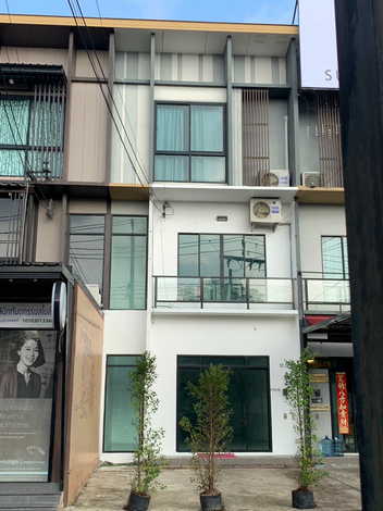 ขายอาคารพาณิชย์ หน้าโครงการ THE CONNECT พัฒนาการ 38  เขตสวนหลวง กรุงเทพมหานคร(เจ้าของขายเอง)