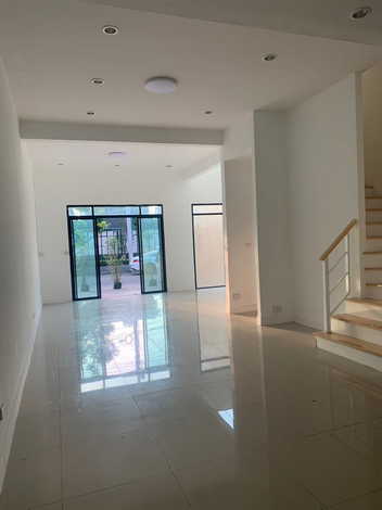 ขายอาคารพาณิชย์ หน้าโครงการ THE CONNECT พัฒนาการ 38  เขตสวนหลวง กรุงเทพมหานคร(เจ้าของขายเอง)