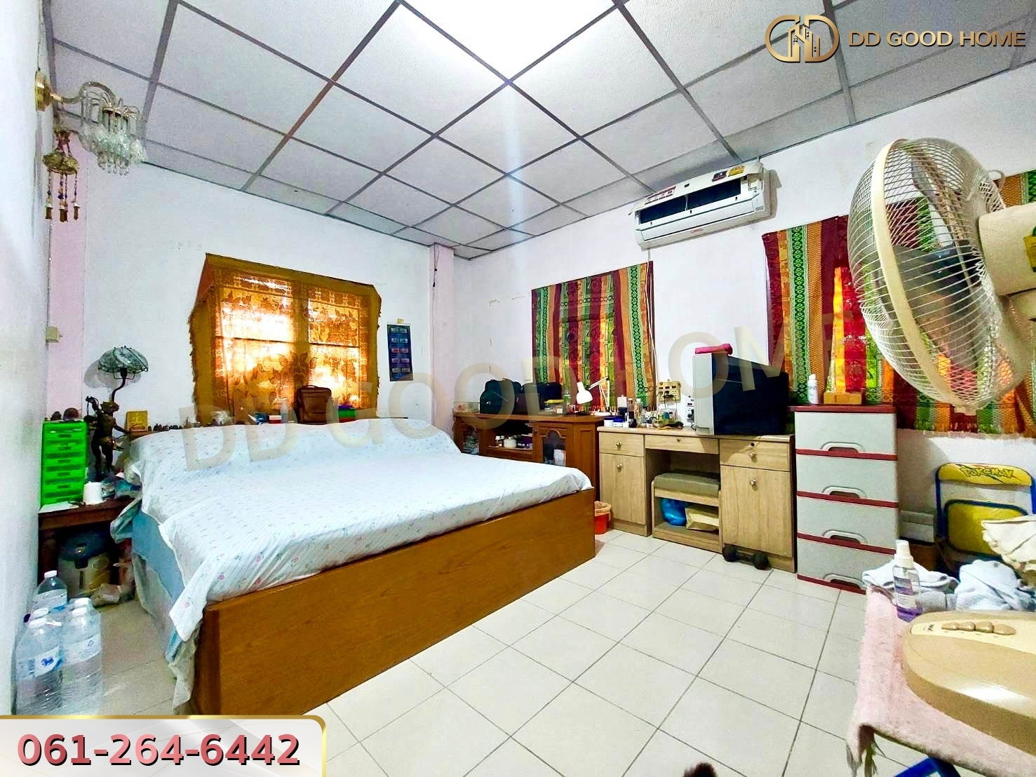 หมู่บ้านลลิษา แพรกษา (Baan Larisa Phraeksa) ทาวน์เฮ้าส์ 2 ชั้น หลังมุม ต.แพรกษา อ.เมืองสมุทรปราการ