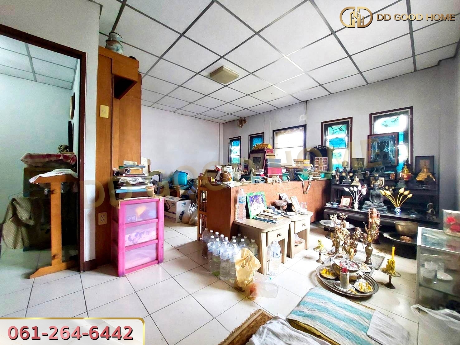 หมู่บ้านลลิษา แพรกษา (Baan Larisa Phraeksa) ทาวน์เฮ้าส์ 2 ชั้น หลังมุม ต.แพรกษา อ.เมืองสมุทรปราการ