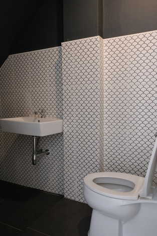 ขายอาคารพาณิชย์ รีโนเวทใหม่ พร้อมย้ายเข้าอยู่ 1 คูหา 3 . 5   ชั้น มีดาดฟ้า ใกล้เดอะมอลล์บางกะปิ สถานีรถไฟฟ้าลาดพร้าว   101 บางกะปิ