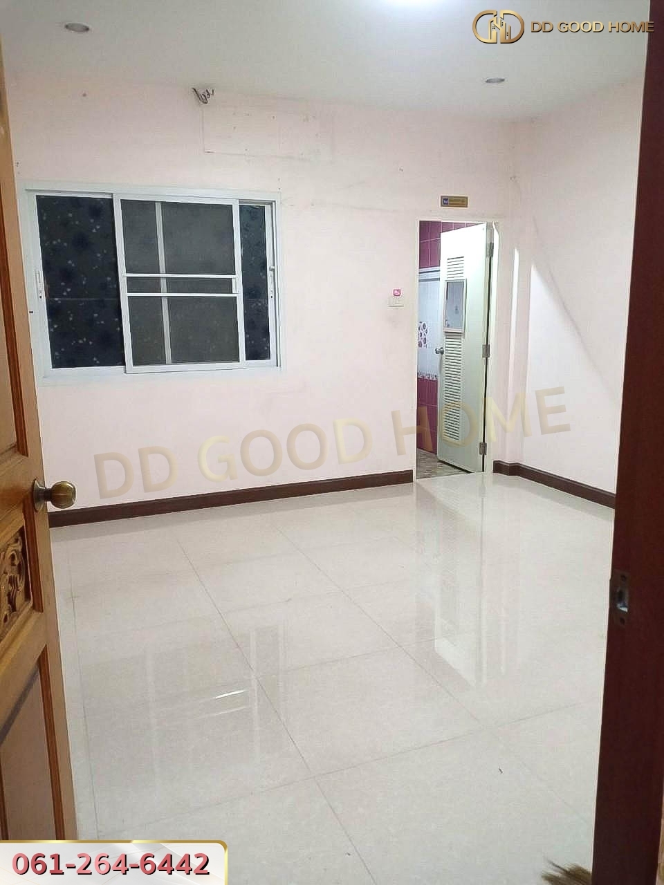 บ้านเดี่ยว 1 ชั้นครึ่ง 5 ห้องนอน 4 ห้องน้ำ พร้อมที่ดิน 271 ตร.ว. ต.หนองรี จ.ชลบุรี