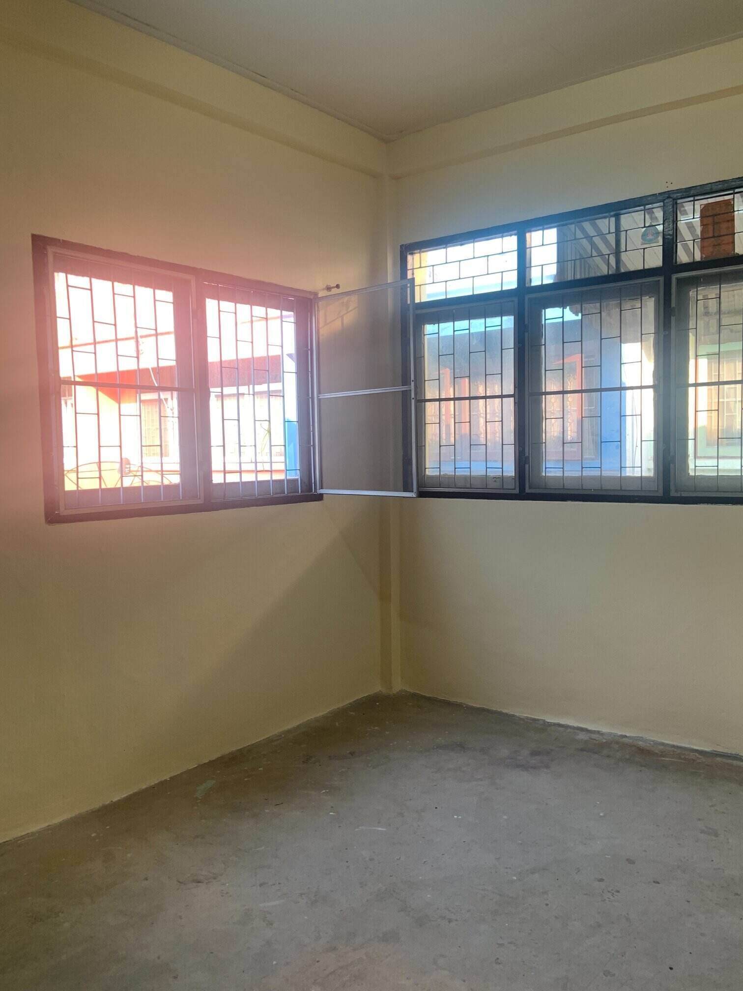 ขายตึกแถว 2 ชั้น ห้องมุม ซอยเจริญนคร 48 ใกล้สาทร BTS กรุงธนบุรี