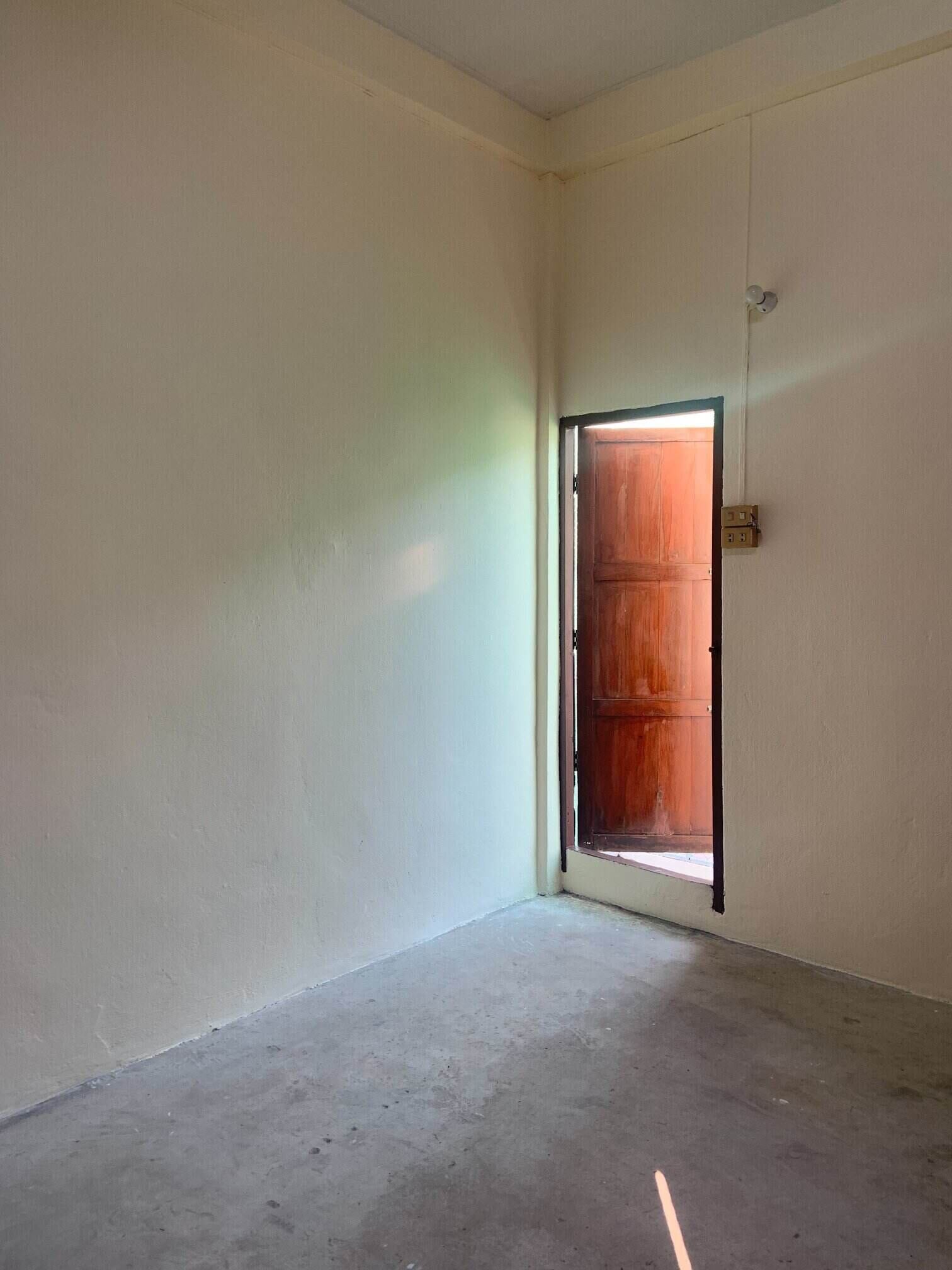 ขายตึกแถว 2 ชั้น ห้องมุม ซอยเจริญนคร 48 ใกล้สาทร BTS กรุงธนบุรี