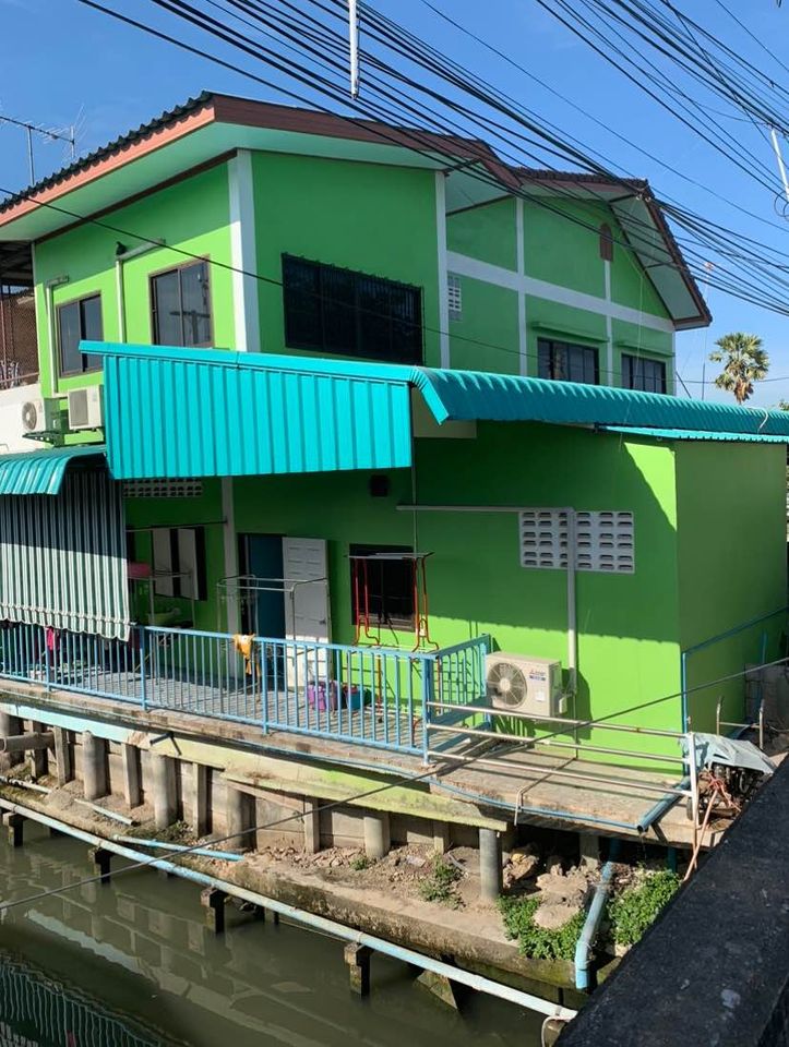 ขายอาคารพาณิชย์2ชั้น มีต่อเติมทำร้านขายของ ทำเลชุมชน