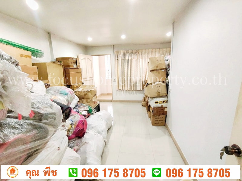 ขาย ทาวน์เฮ้าส์ หมู่บ้าน เอกลดา รัตนาธิเบศร์ (ซอยวัดไผ่เหลือง)