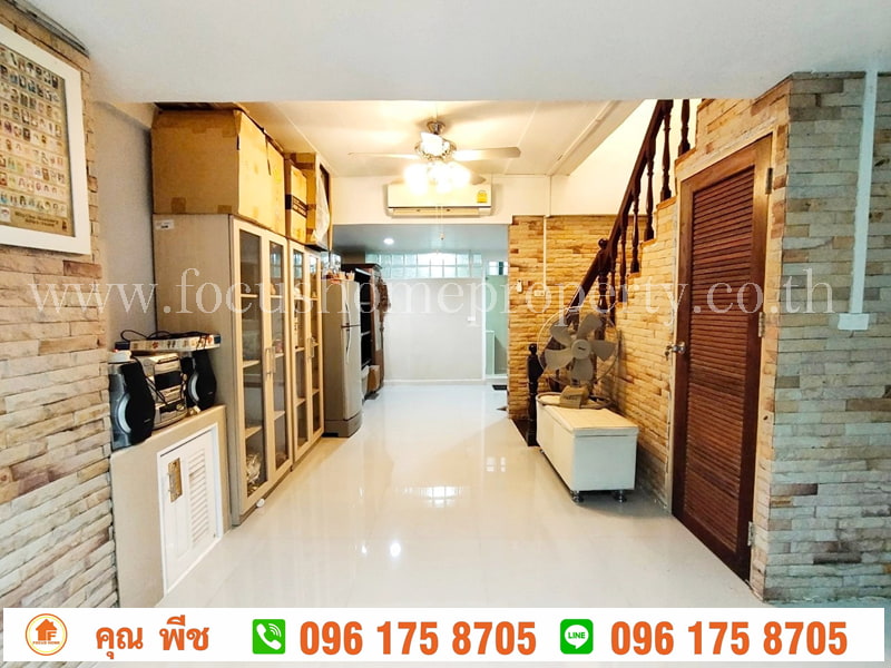 ขาย ทาวน์เฮ้าส์ หมู่บ้าน เอกลดา รัตนาธิเบศร์ (ซอยวัดไผ่เหลือง)