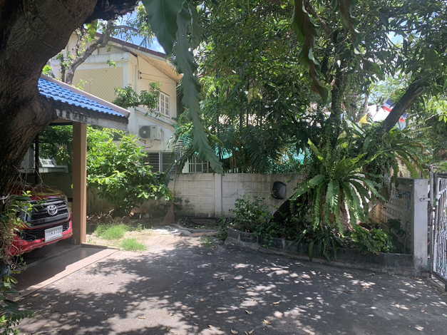 ขายบ้านเดี่ยว  2 ชั้น  หมู่บ้านสุดจิตนิเวศน์ พระรามสอง  ทำเลดี เดินทางสะดวก ร่มรื่นติดบิ๊กซี และใกล้เซนทรัลพระราม 2