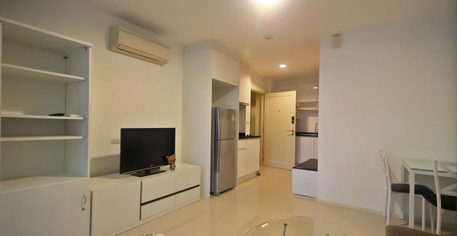 ลดหนักมากกก ขาย 7,215,000บาท  Pearl Residence สุขุมวิท 24 ใกล้ BTS พร้อมพงษ์ เพียง 640 เมตร 1 Bedroom 39.4 Sqm.ชั้น 2  