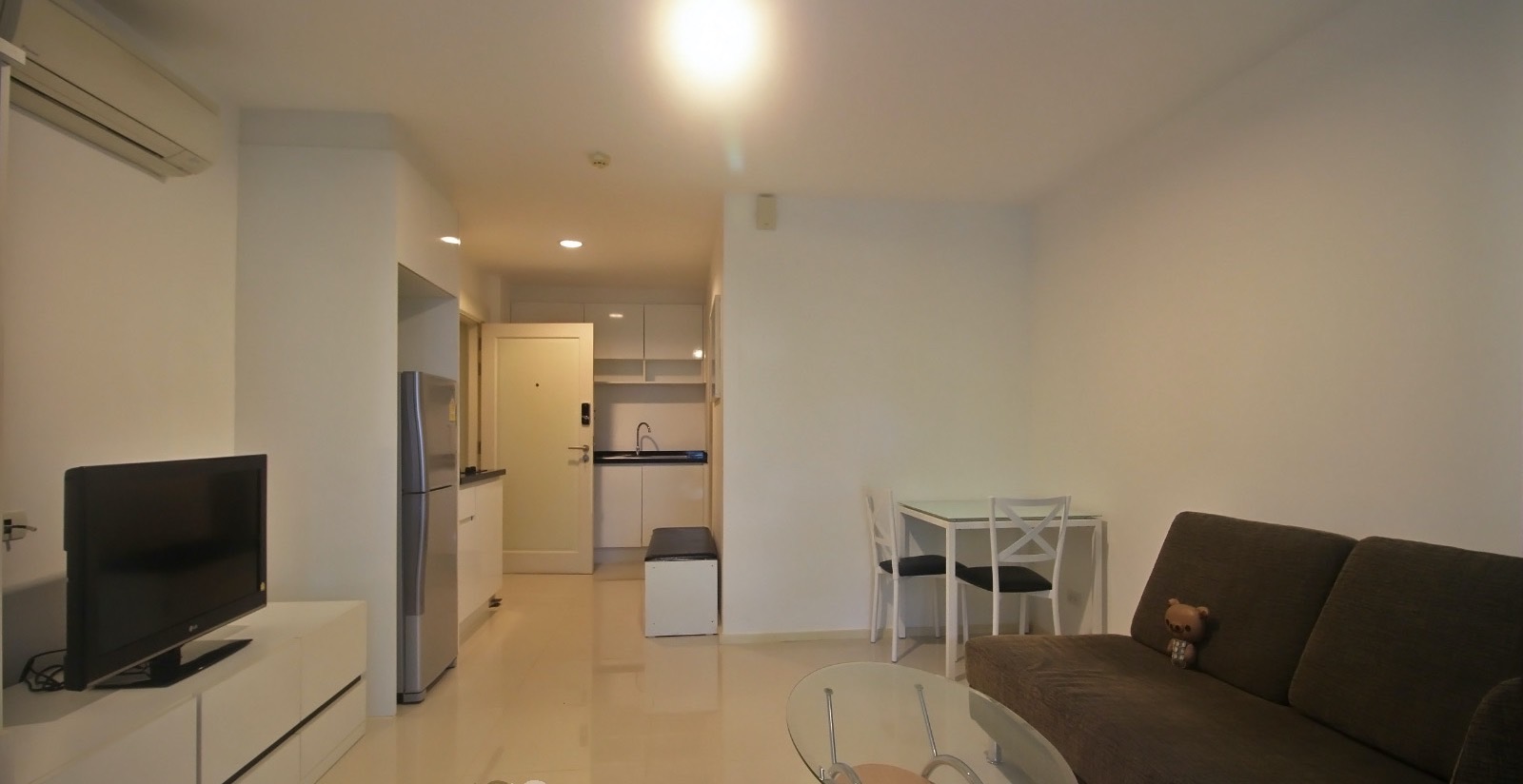 ลดหนักมากกก ขาย 7,215,000บาท  Pearl Residence สุขุมวิท 24 ใกล้ BTS พร้อมพงษ์ เพียง 640 เมตร 1 Bedroom 39.4 Sqm.ชั้น 2  