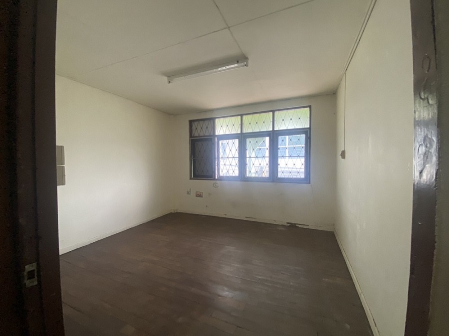 อาคารพาณิชย์ 2 ชั้น จำนวน 1 คูหา (เอสบีล็อคเช่า) ใจกลางเมืองเชียงใหม่