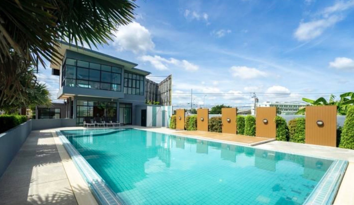 ขายบ้านลภาวัน 23 ติดถนนใหญ่ 345-ราชพฤกษ์ แปลงมุมตกแต่งพร้อมอยู่ *ฟรีค่าโอน