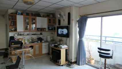 ขายคอนโดคอนโดเดอะทรีโอ การ์เด้นท์  สวยติดแนวสถานีรถไฟฟ้าสายสีเหลือง สถานีศรีนครินทร์ 38 (สถานีรถไฟฟ้าอยู่ปากซอยห่างเพียง 30 เมตร) 