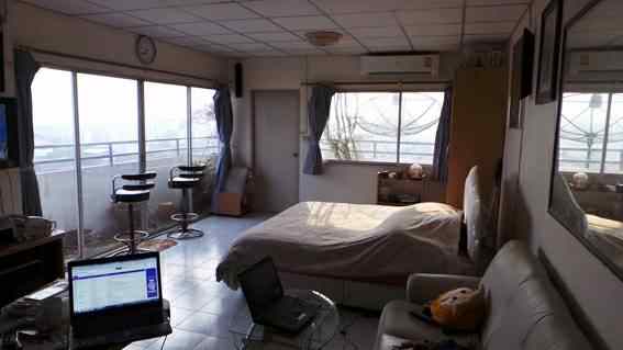 ขายคอนโดคอนโดเดอะทรีโอ การ์เด้นท์  สวยติดแนวสถานีรถไฟฟ้าสายสีเหลือง สถานีศรีนครินทร์ 38 (สถานีรถไฟฟ้าอยู่ปากซอยห่างเพียง 30 เมตร) 