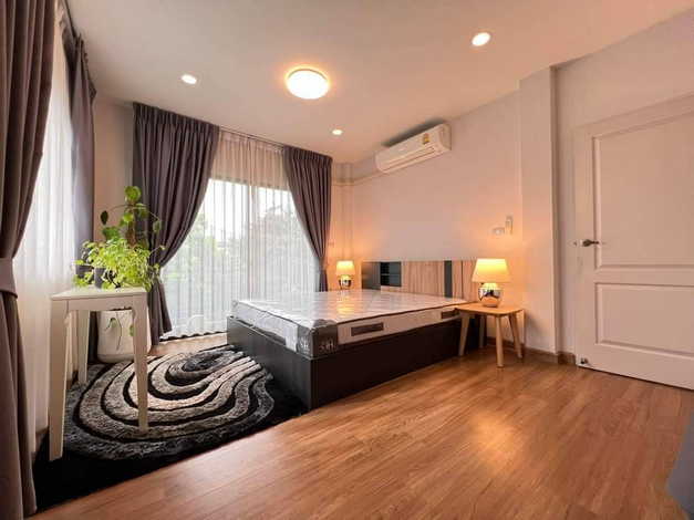 ให้เช่าบ้านเดี่ยว 2 ชั้น พร้อมเฟอร์นิเจอร์ หมู่บ้าน The city Ramintra 