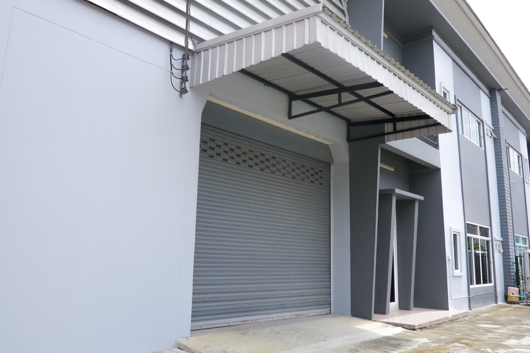 โครงการ THE WEALTH  KLONG 8 (ลำลูกกาคลอง 8 โรงงานให้เช่า พร้อม สำนักงานออฟฟิศ-โกดังแฝด)