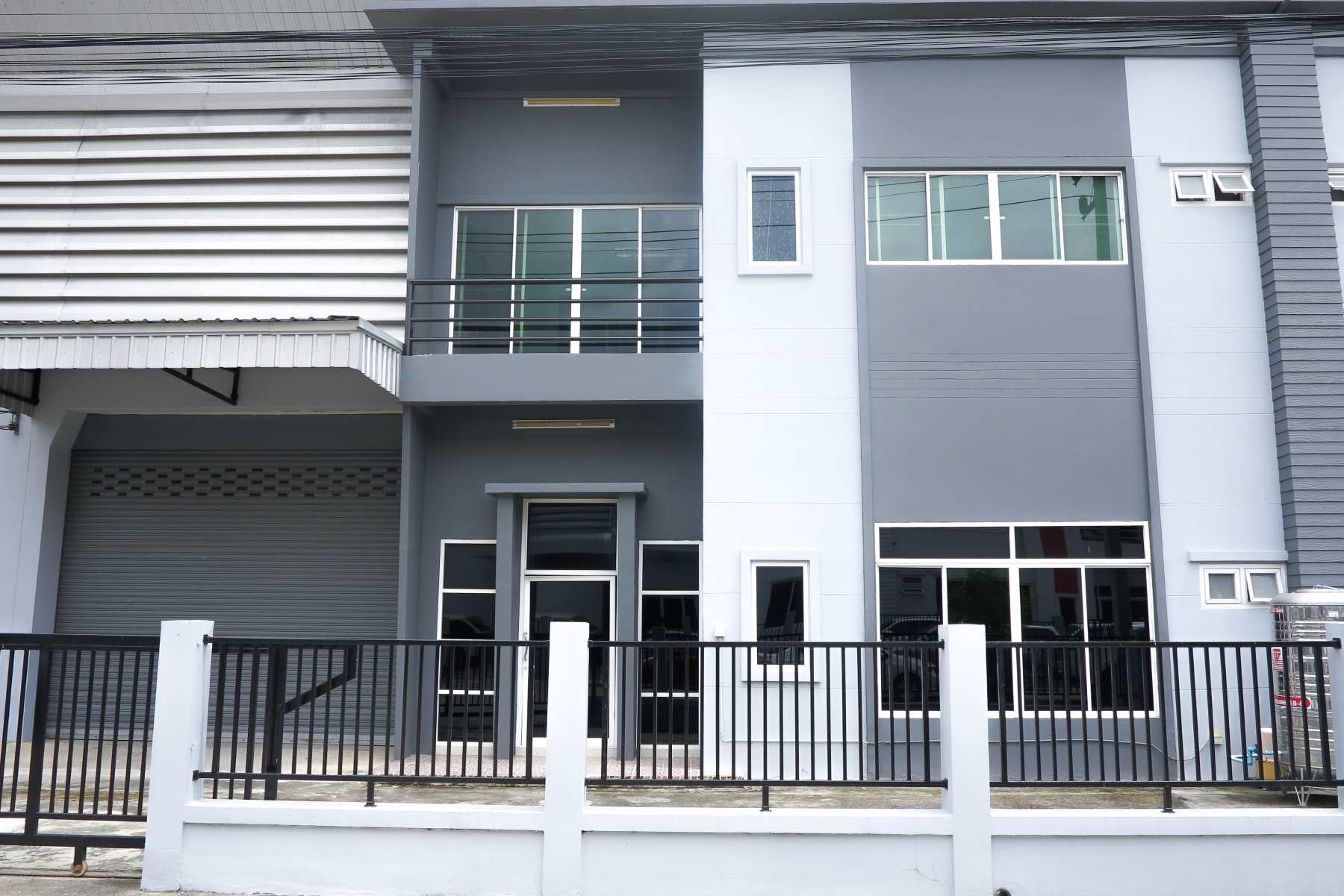 โครงการ THE WEALTH  KLONG 8 (ลำลูกกาคลอง 8 โรงงานให้เช่า พร้อม สำนักงานออฟฟิศ-โกดังแฝด)