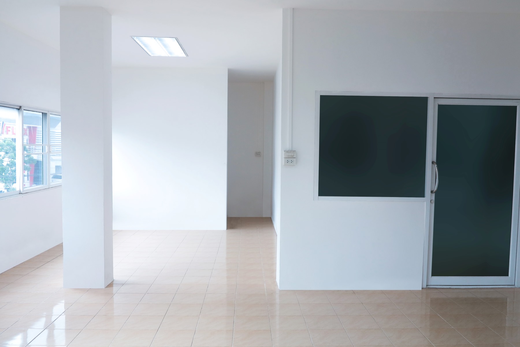 โครงการ THE WEALTH  KLONG 8 (ลำลูกกาคลอง 8 โรงงานให้เช่า พร้อม สำนักงานออฟฟิศ-โกดังแฝด)