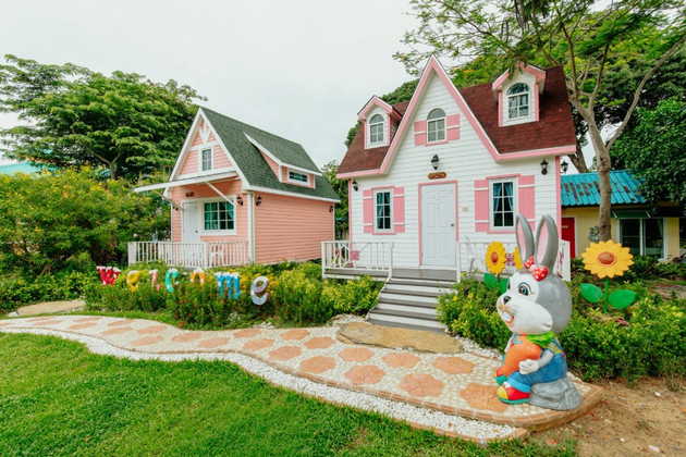 ขายอุ่นเรือนรีสอร์ทพร้อมประกอบธุรกิจ ทำเลทอง ตำบลสาริกา อำเภอเมือง นครนายก