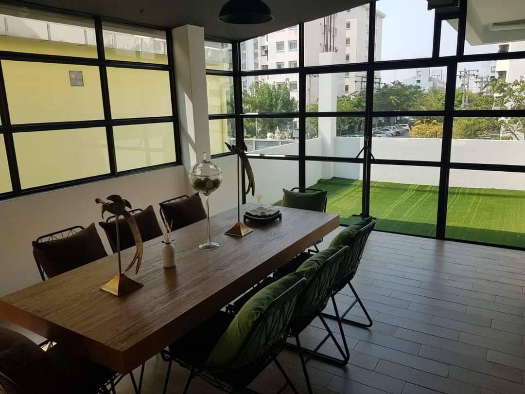 ให้เช่าอาคารสำนักงาน 4 ชั้น 2 คูหาทะลุกัน โครงการธนบุรี คอมเพล็กซ์ 