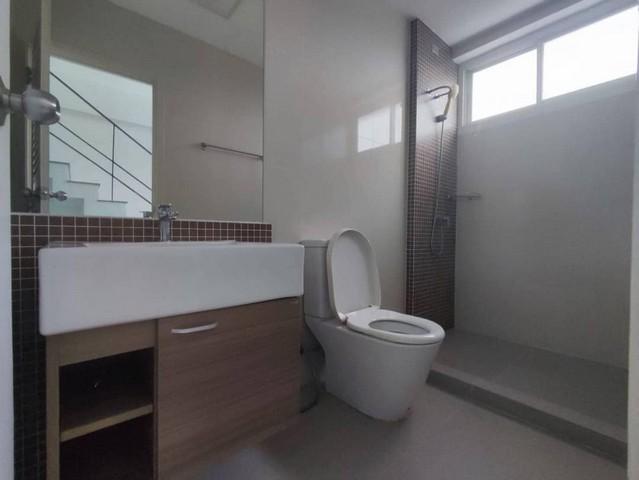 ให้เช่าอาคารพาณิชย์ 4 ชั้น โครงการวิซีโอ รามคำแหง ถนนราษฎร์พัฒนา 