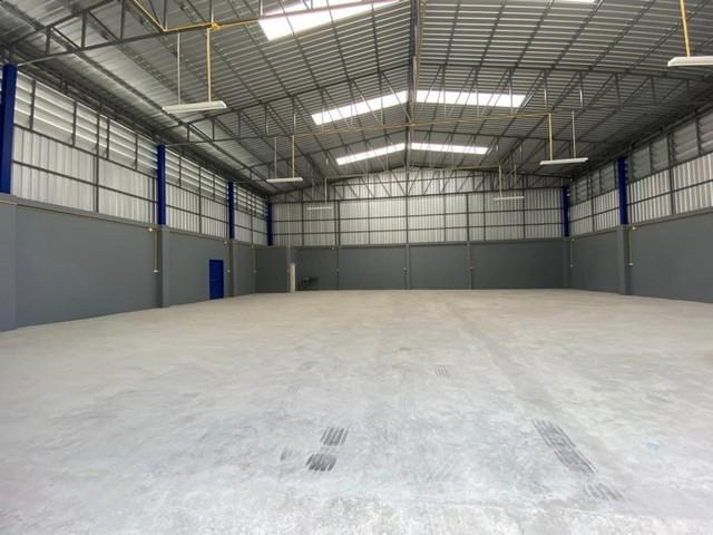 ให้เช่าโกดัง พื้นที่ใช้สอย 400 ตรม.ซอยลาดกระบัง 14 ทับ 1 ใกล้โรบินสัน