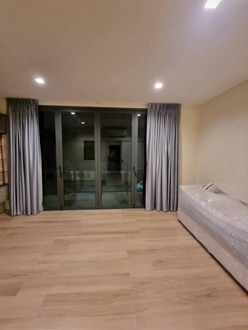  ให้เช่า Townhome ไอเจ้นท์ พัฒนาการ Eigen Pattanakarn 99 ติดสวนหย่อมพักผ่อน