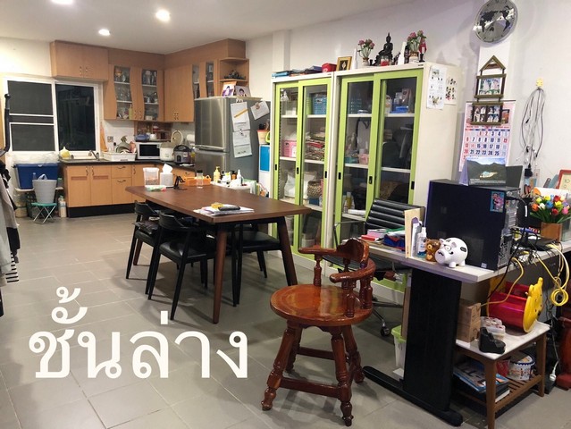 ขายทาวน์เฮ้าส์ 2 ชั้น มบ.พาร์คแกลเลอรี่ 2นอน 2น้ำ ซอยศรีด่าน 22 ศรีนครินทร์ พร้อมอยู่
