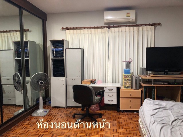 ขายทาวน์เฮ้าส์ 2 ชั้น มบ.พาร์คแกลเลอรี่ 2นอน 2น้ำ ซอยศรีด่าน 22 ศรีนครินทร์ พร้อมอยู่