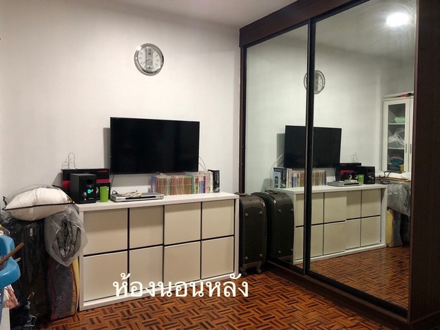 ขายทาวน์เฮ้าส์ 2 ชั้น มบ.พาร์คแกลเลอรี่ 2นอน 2น้ำ ซอยศรีด่าน 22 ศรีนครินทร์ พร้อมอยู่