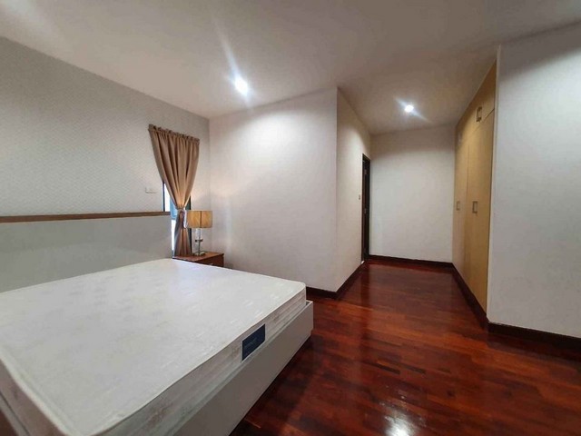ให้เช่าบ้านเดี่ยว 4ห้องนอน 4ห้องน้ำ เนื้อที่ 151 ตรว.หมู่บ้านExclusive39ซอยรามคำแหง108    ใกล้ โรงเรียนนานาชาติ RIS  ย่านรามคำแหง ตกแต่งหรู 