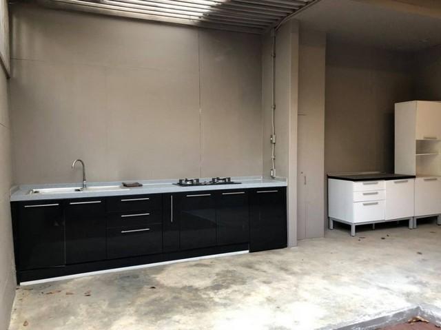 ให้เช่าโฮมออฟฟิศ 3.5 ชั้น เข้า-ออกรัชดาภิเษก ลาดพร้าวได้ ใกล้ MRT ลาดพร้าว