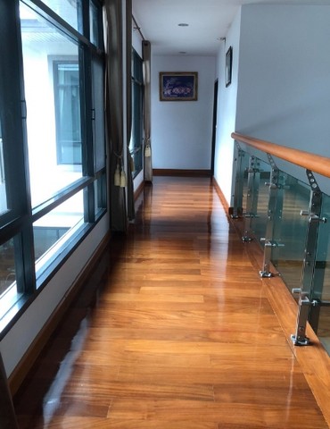 ขาย บ้านเดี่ยว2 ชั้น พุทธมณฑลสาย3 บุษราคัม เรสซิเดนซ์  เนื้อที่ 161 ตรว 300 ตรม มี 3 นอน 5 น้ำ ตกแต่งหรู สภาพใหม่มาก